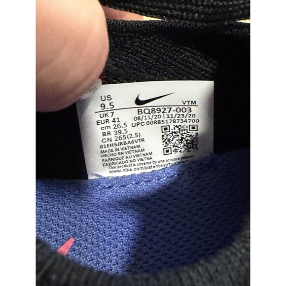 Nike Epic React Flyknit 2 Black Running Shoes Comfort BQ8927-003 Womens Size 9.5 - Picture 8 of 10